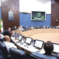 Juíza anula sessão que livrou vereador Acácio da cassação