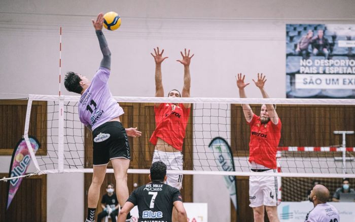 Antony, que curte a família em Itajaí, se destaca na liga portuguesa de voleibol 
 (Divulgação)