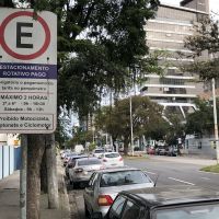 Itajaí vai retomar estacionamento rotativo até o final do ano