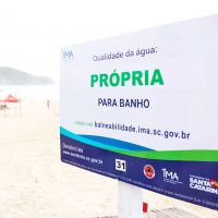 Relatório de balneabilidade mostra que as praias mais badaladas de SC estão impróprias para banho