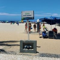 Placas na praia de BC informam balneabilidade fake 