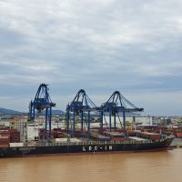 Portonave vai investir R$ 1 bilhão em obras para receber navios gigantes