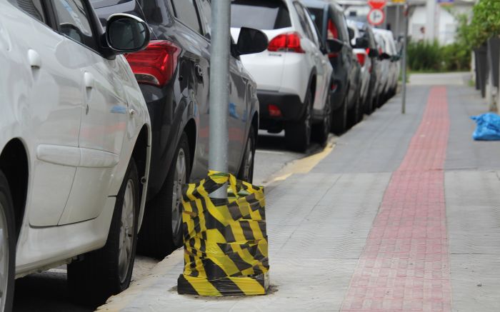 Tabela de tarifa vai de R$ 1 por 15 minutos até R$ 7 por duas horas
(foto: Marcos Porto)