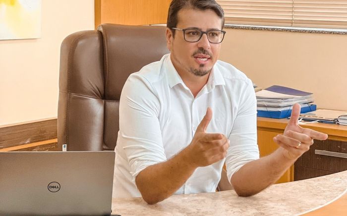 Aquiles vai conversar com prefeitos e pretende manter a chapa
(Foto: Arquivo)