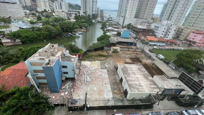 Empreendimento tem licença válida, segundo a prefetuira
 (Foto: Leitor)