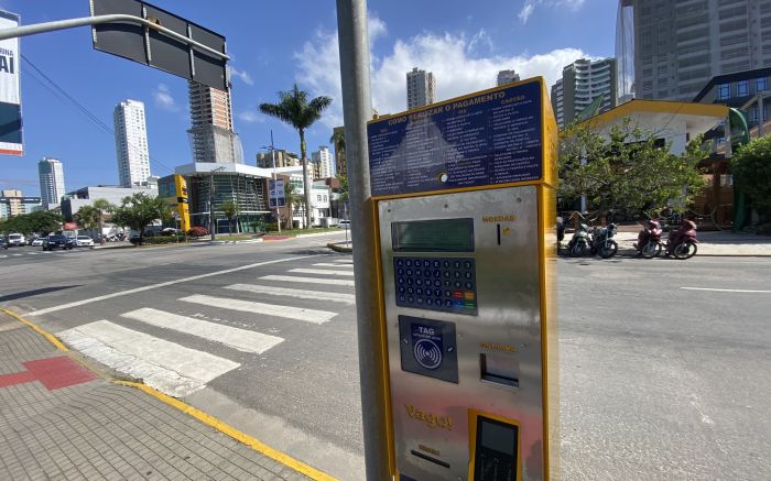 Cobrança será de R$ 2,50 a hora do estacionamento e começa às 8h desta quarta-feira
(foto: divulgação)