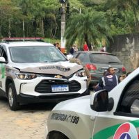 Rapaz atropelado por viatura da PM ganha alta 