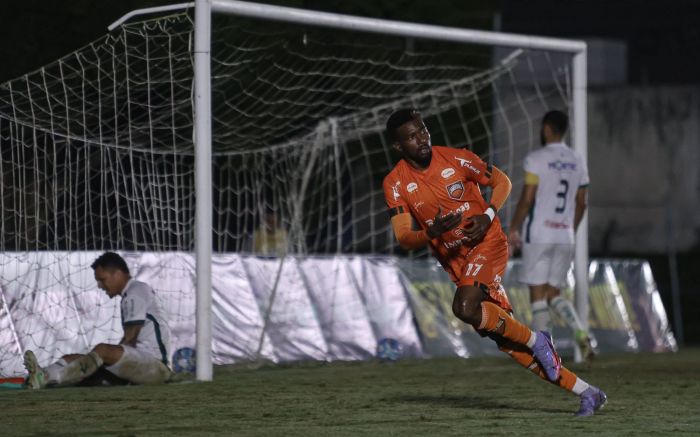 Cambura segue sem tomar gols na Série D
 (Foto: Beno Küster)