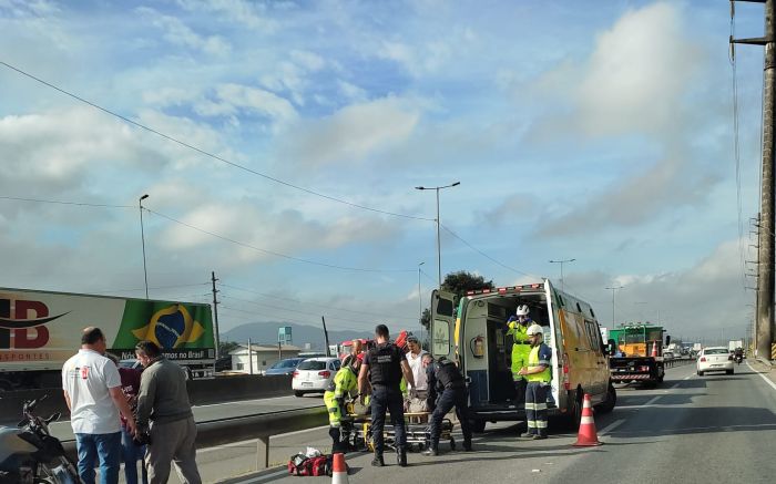 Acidente aconteceu no km 118 da BR-101
(Foto: Divulgação)