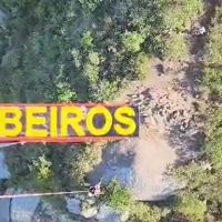 Helicóptero resgata ferido no Morro do Macaco 