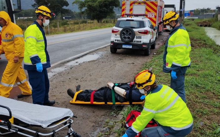 Vítima teve machucados pelo corpo
(foto: divulgação)