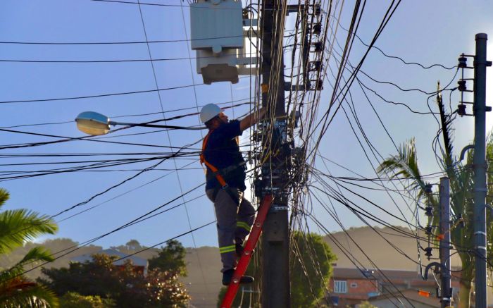 Apenas a avenida do Estado Dalmo Vieira ainda não recebeu as novas luminárias
 (Foto: Divulgação)