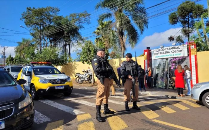 Assassino foi até o colégio para pedir documentos; ele foi preso (Foto: Divulgação)