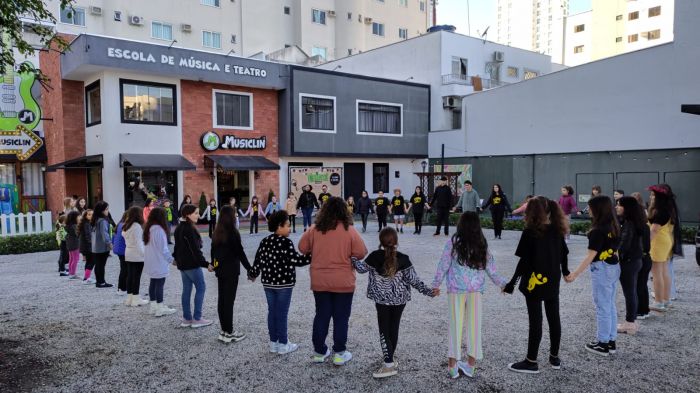 Peça tem inspiração na música Asa Branca, de Luiz Gonzaga (Foto: Divulgação)