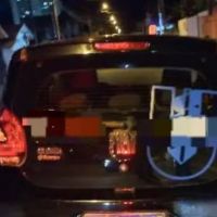 Motorista bêbado dorme ao volante e é preso 