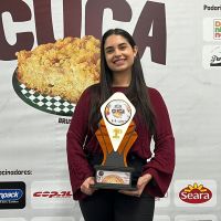 Moradora de Itajaí vence concurso de cuca em Brusque