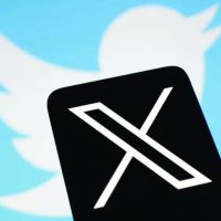 Elon Musk muda o nome do Twitter para X