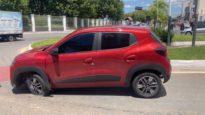 Bandidos só pararam ao bater carro em rótula de Balneário Camboriú
(foto: arquivo)