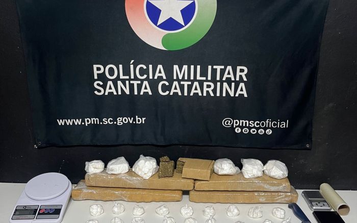 Mais de 4 kg de droga foram encontrados
(Foto: Divulgação)