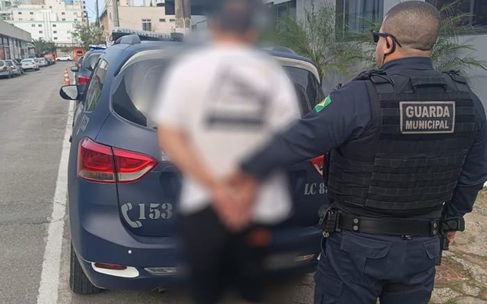 Homem foi preso por violência doméstica e tráfico de drogas
(Foto: Divulgação)