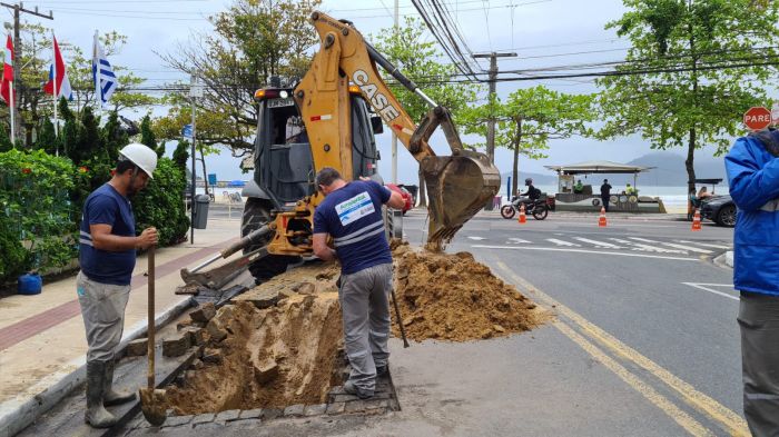 Obra deixa a rua Síria com trânsito interrompido (Foto: Divulgação)