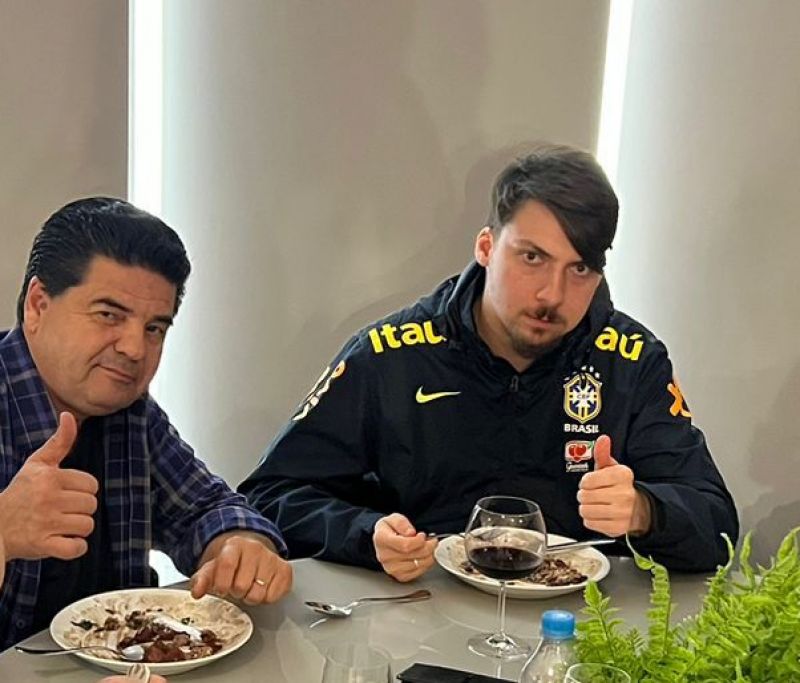 Filho de Bolsonaro deve concorrer em BC (foto: divulgação)