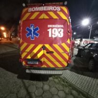 Homem é esfaqueado durante briga