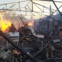 Galpão de fábrica têxtil é destruído em incêndio