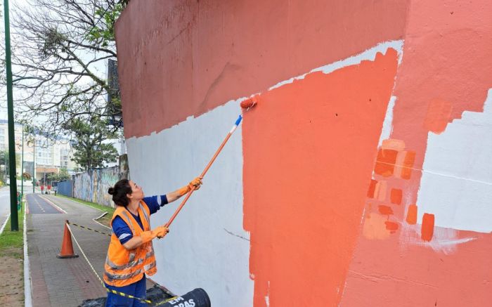 Parques, muros e bancos estão sendo recuperados(Fotos: Divulgação/Prefeitura de BC)