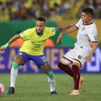 Brasil sofre gol no fim e só empata com a Venezuela