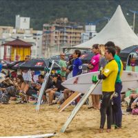 Festival de surfe vai movimentar a Praia Brava