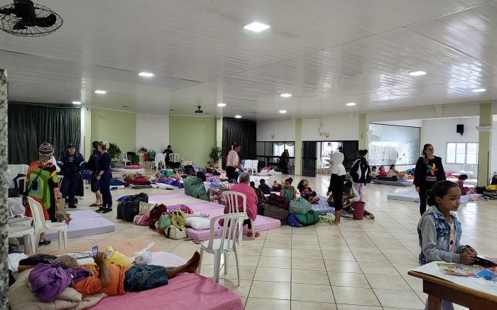 São Cristóvão, São Vicente e um dos abrigos do São João estão lotados (foto: Franciele Marcon)