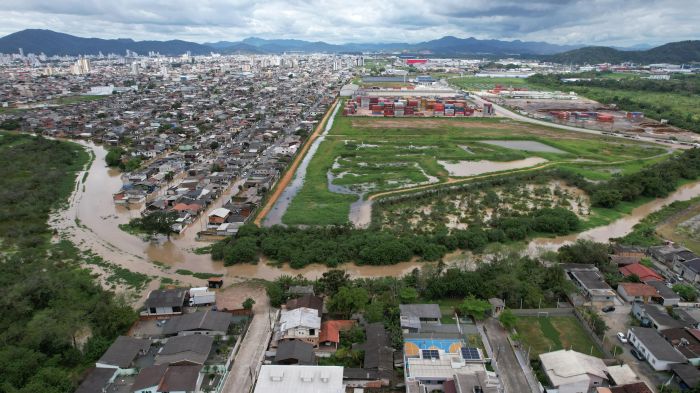 Os níveis dos rios baixaram consideravelmente na região (Foto: Divulgação)