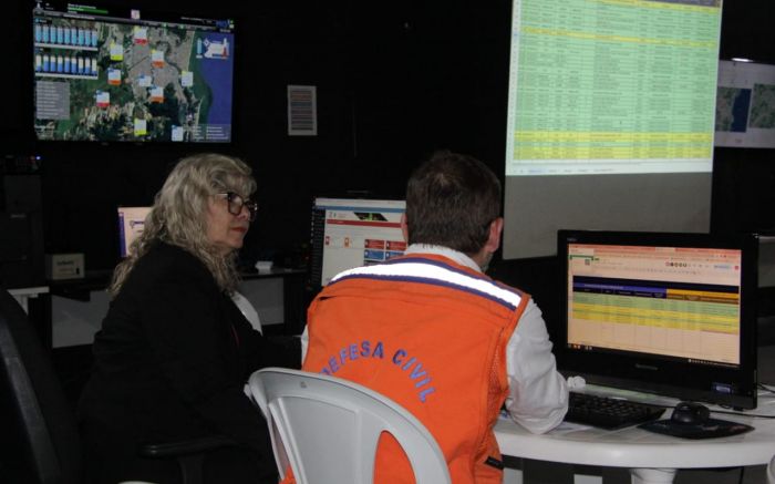 Chuvarada de quinta-feira manteve aulas suspensas (Foto: Divulgação)