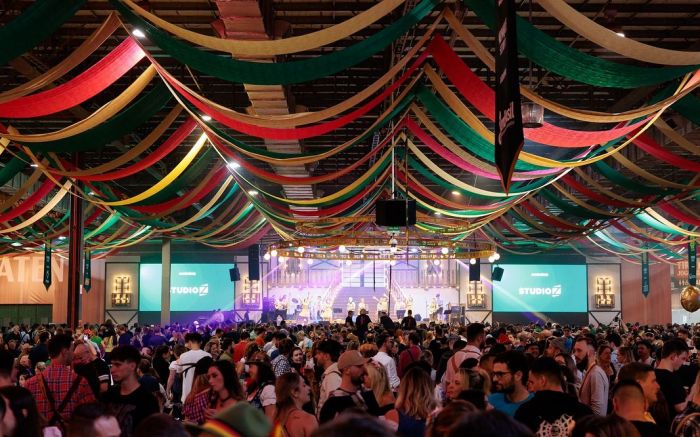 Blumenau retoma Oktoberfest nesta sexta-feira e mantém desfile no sábado (Foto: Divulgação)