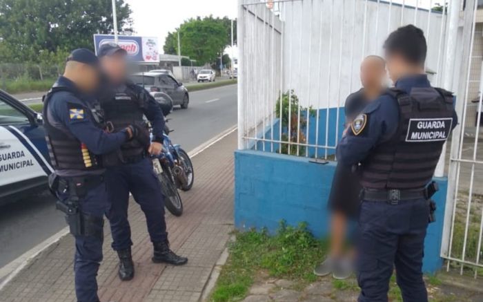 A prisão foi no bairro Cordeiros (Foto: GMI)