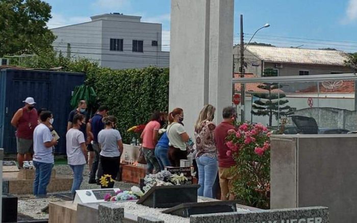 Limpeza de túmulos só pode ocorrer até nesta terça-feira
(foto: divulgação)