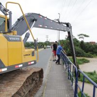 Águas do Itajaí-mirim baixaram  15 centímetros por hora no domingo