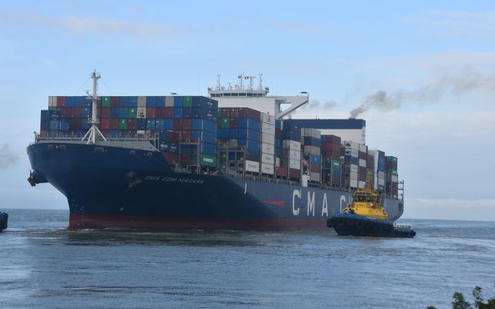 Cargas aguardam liberação há cerca de 30 dias no Porto de Imbituba (Foto: Arquivo João Batista)