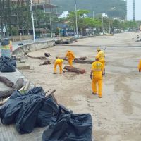 Coleta ampliada nas praias de Itajaí e a Beira Rio