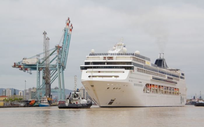 MSC Lírica abriu temporada de transatlântico em Itajaí (Foto: Marcos Porto)