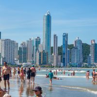 Navegantes, Cabeçudas e Atalaia estão limpinhas para o banho de mar 