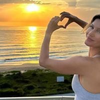 Gisele Bündchen curte vista do Bravíssima mais uma vez