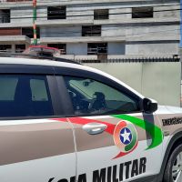 Assaltantes rendem motorista de aplicativo