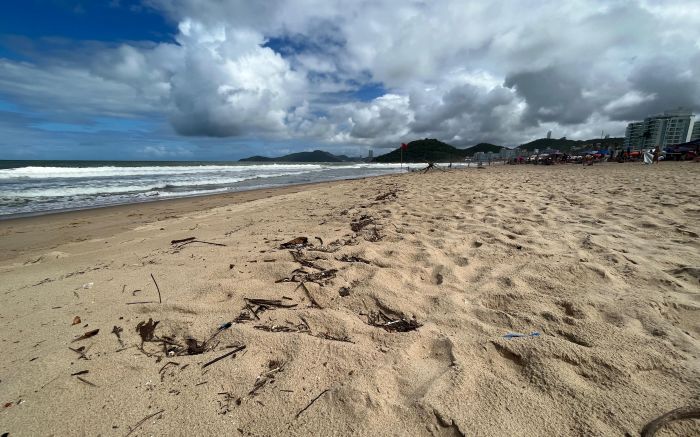 Resultados das análises da água do mar foram divulgados pelo Instituto do Meio Ambiente de SC na sexta-feira (Foto: da Redação)