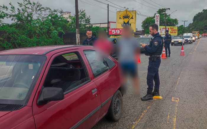 GM parou o carro pra dar a multa e descobriu o roubo
(foto: gmi)