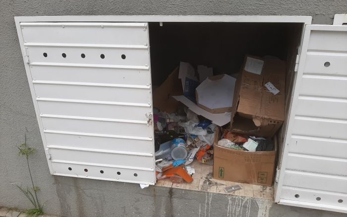 Ato de vandalismo deixou escritor “impactado” com o problema
(Foto: Magru Floriano)