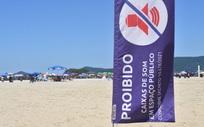 Proibição dos aparelhos nas praias vale desde 2021 
(Foto: João Batista)