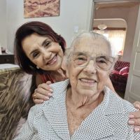 Dona Maricotinha, aos 95 anos, tem a vida pautada pela família, religião e dedicação ao próximo  