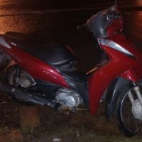 Motociclista morre atropelado por caminhão na Antônio Heil